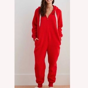 NWT Aerie Holiday Christmas Pajamas Onesie Hoodie Nice Ish Sherpa Small